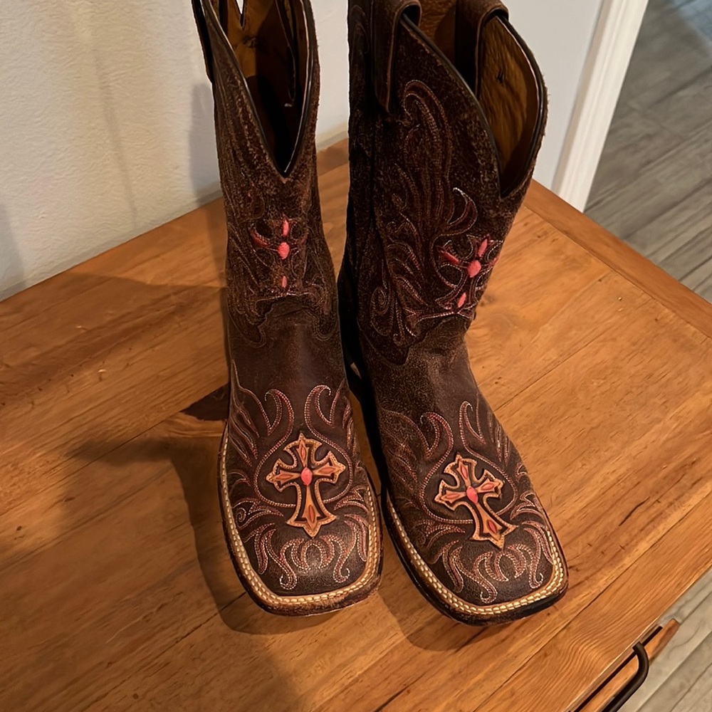 Tony Lama boots square toe